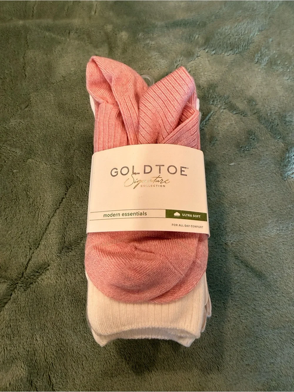 Gold Toe womens Casual Ribbed Socks in various colors size 6-9